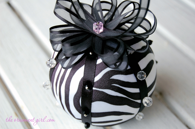 ... tutorial for the “Why Blend In?” zebra print ornament. Here it is