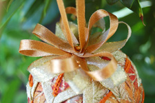 autumn leaves quilted ornament kit