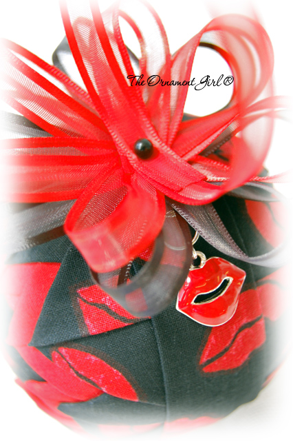 Mwah! Valentine's Day Ornament