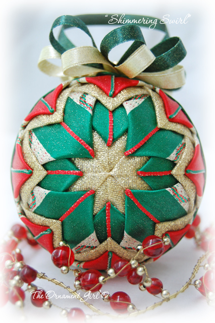 Green Shimmering Swirl Ornament