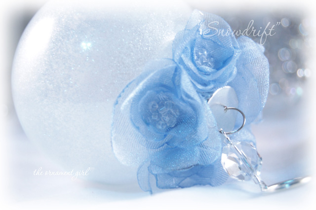 Snowdrift Glitter Glass Ornament