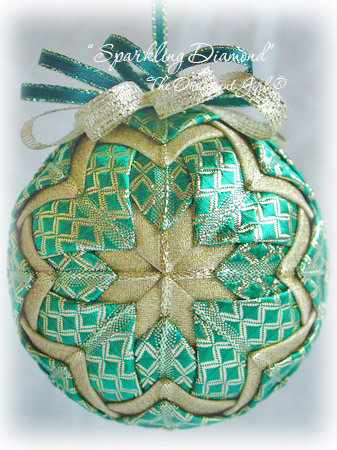 Green Sparkling Diamond Ornament