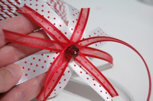 make bow for ornament