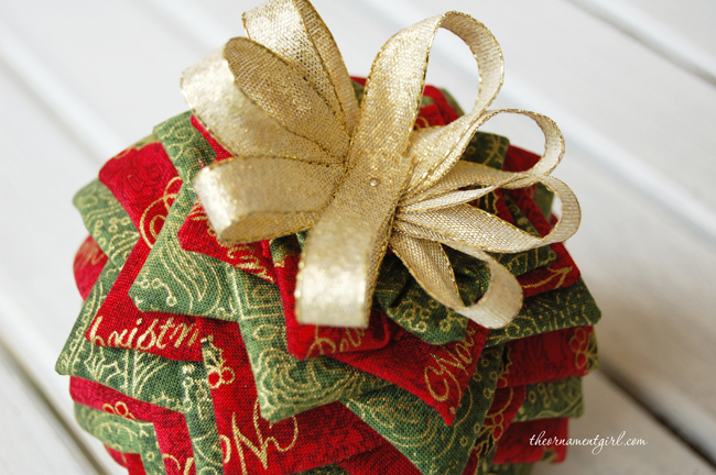 how to make a folded fabric ornament