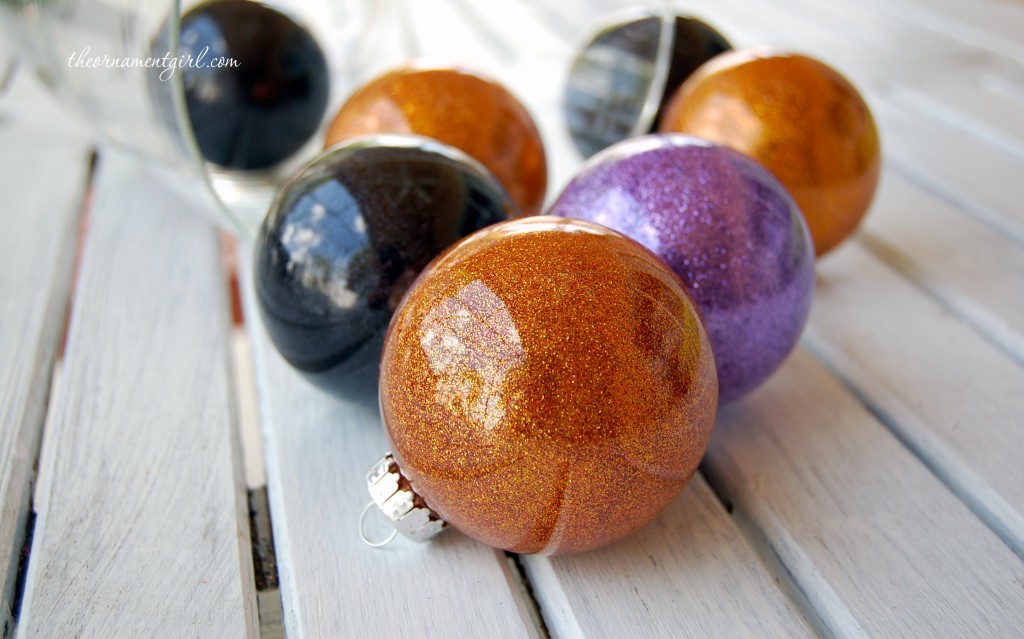 how to make no mess glitter Halloween ornaments