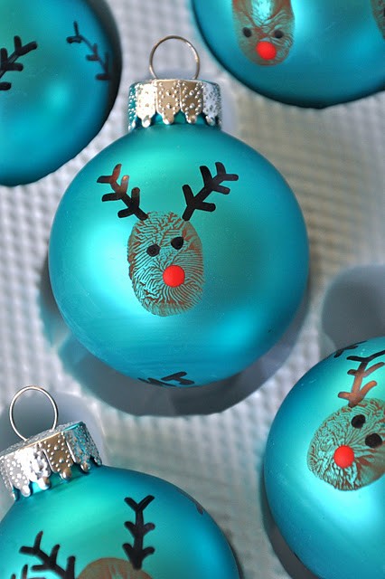 thumbprint-rudolph-christmas-ornament-craft
