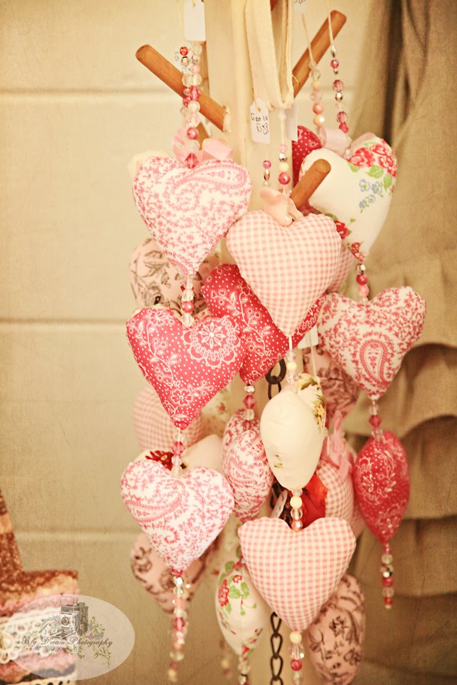 hanging fabric heart valentine tree
