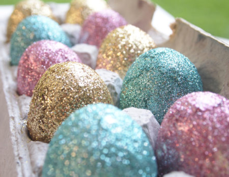 easy glittered Easter Eggs