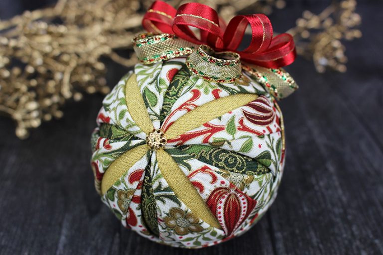 12 Weeks of Christmas Ornaments Challenge 2019 Week 12 Flurry OR