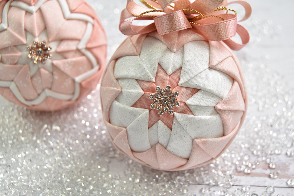 no-sew-basic-star-quilted-ornaments-set2-pink-gold-shabby-1000