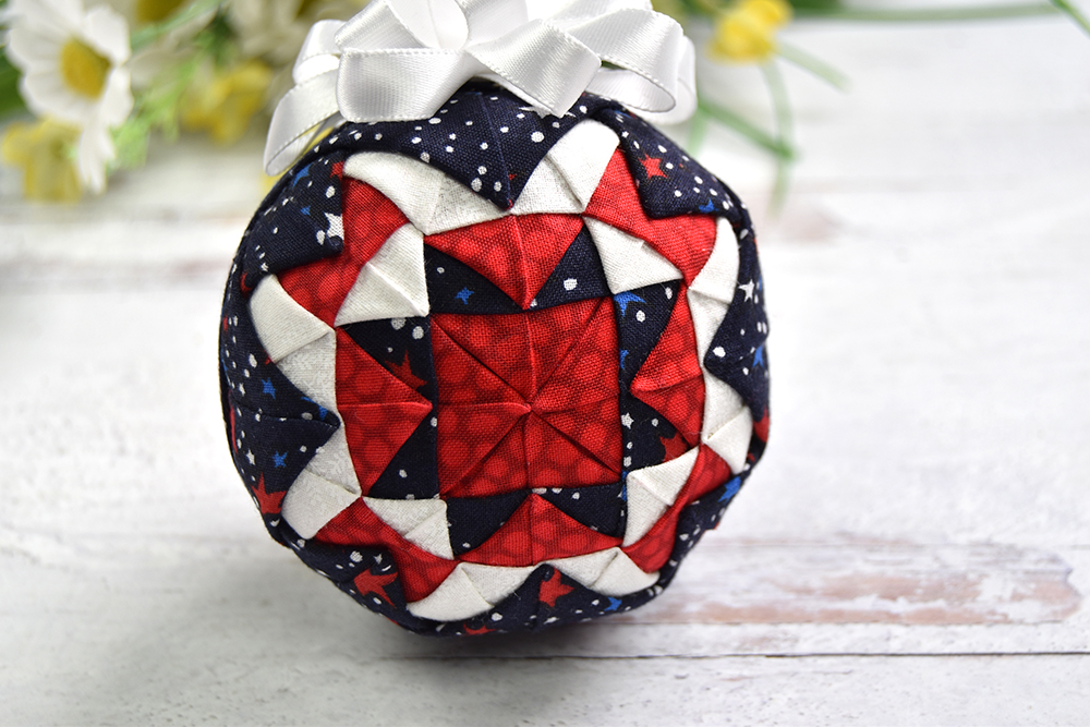 red-white-blue-quilt-ball-weathervane-ornament-1