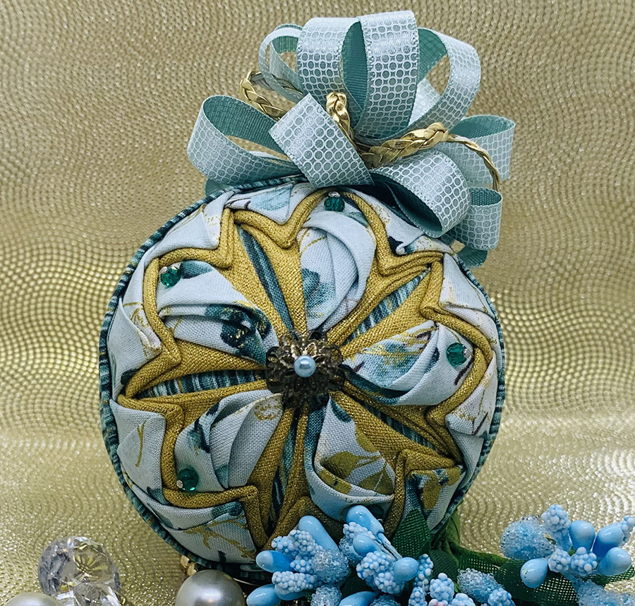 blue-teal-gold-black-tie-quilted-no-sew-ornament
