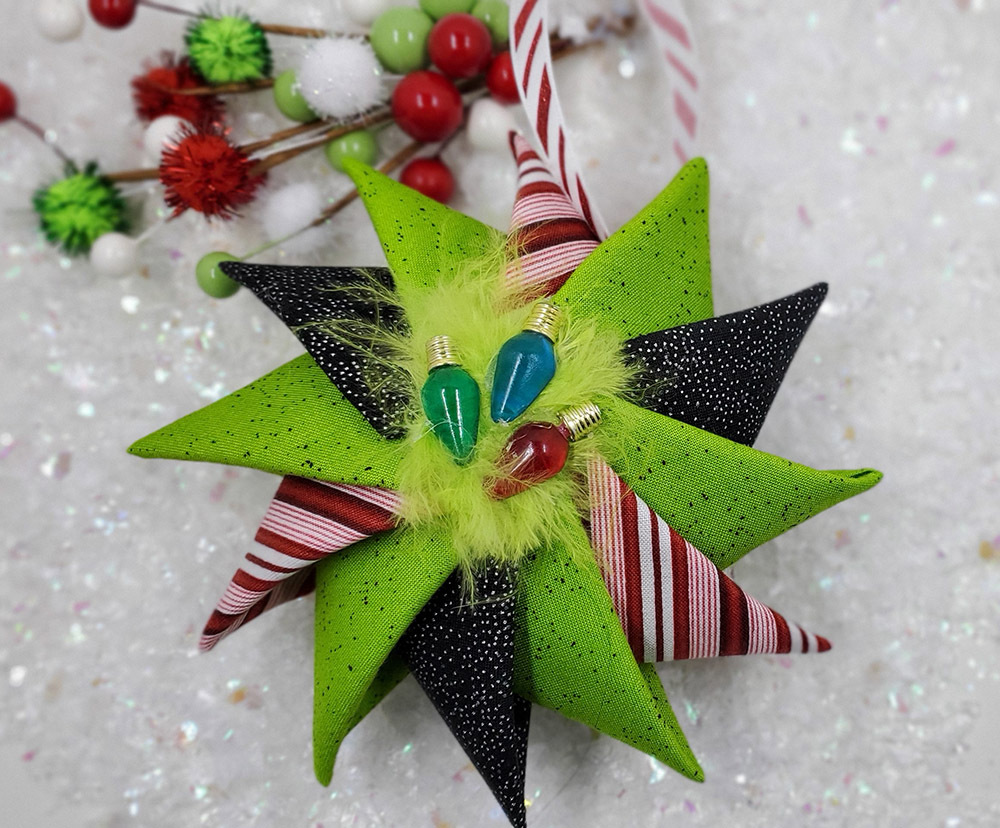 no-sew-prairie-point-pinwheel-ornament-quilted-whimsical-grinch-fabrics