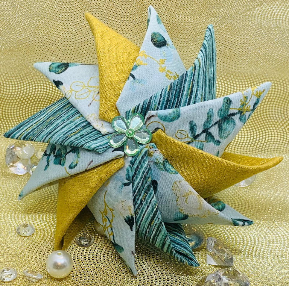 prairie-point-pinwheel-no-sew-ornament-teal-turquoise-gold