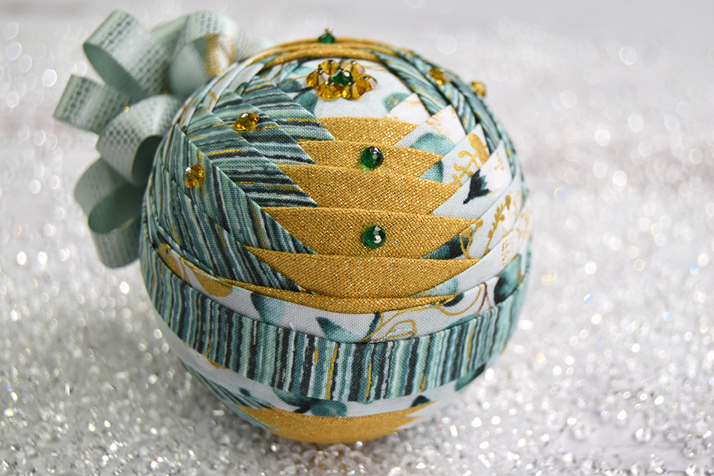hexi-window-no-sew-quilted-ornament-teal-gold-2