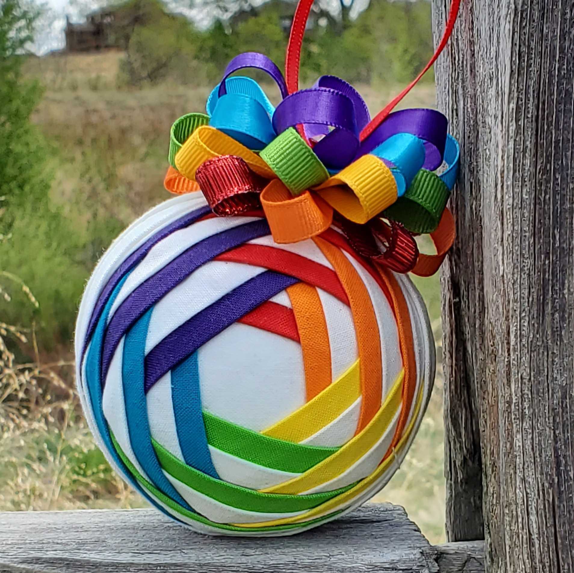 rainbow-hexi-window-ornament