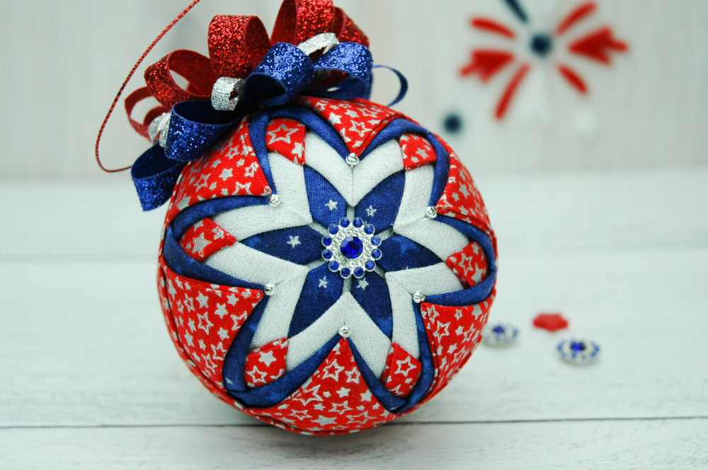 red-white-blue-patriotic-flurry-quilted-ornament-darlene