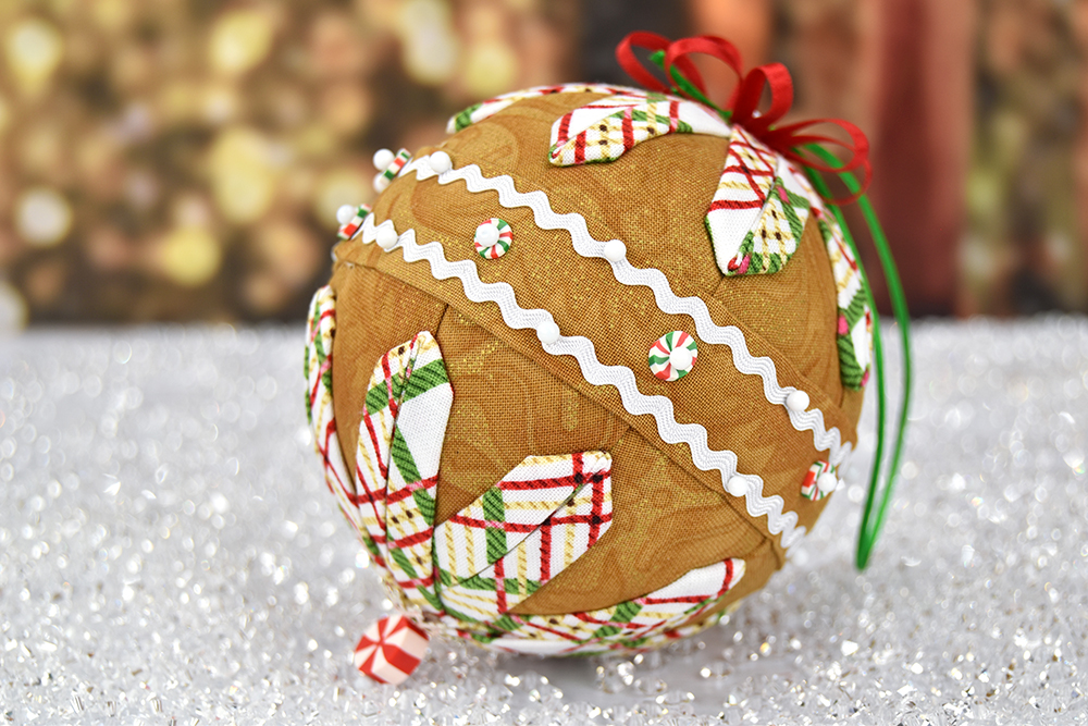 gingerbread-candy-carousel-no-sew-quilted-ornament-1 (1)