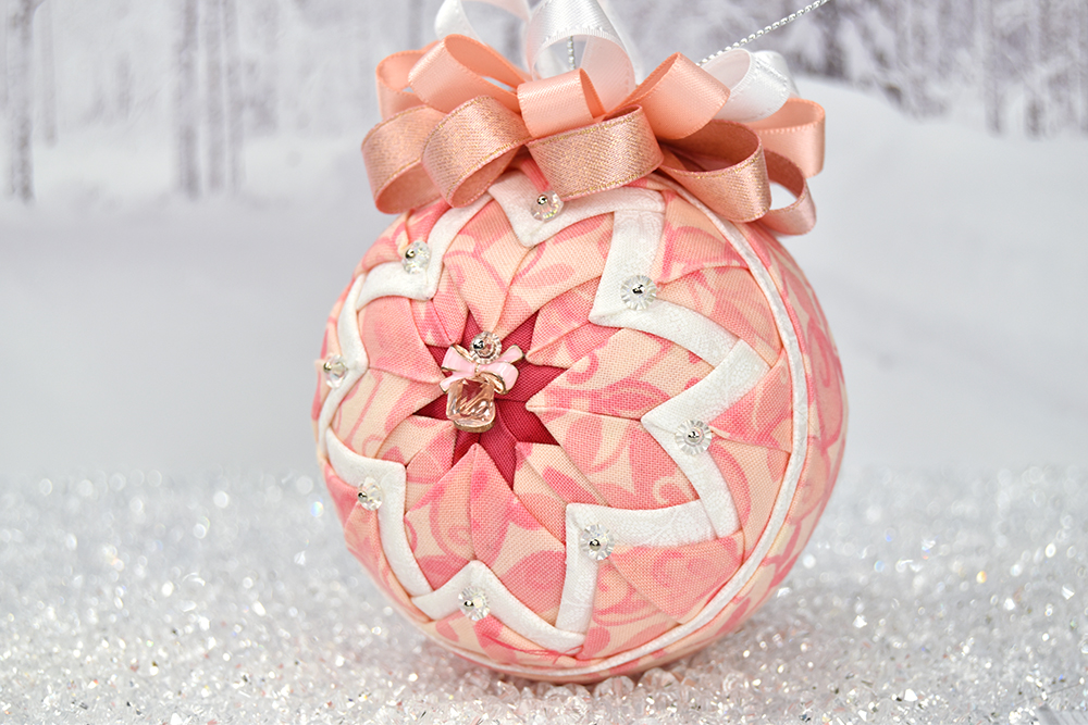 pink-white-quilted-no-sew-ornament-basic-star-1