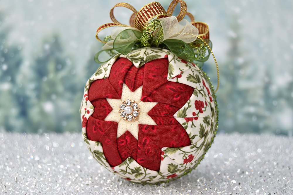 staci-ornament-girl-challenge-quilted-ornament-basic-star-1