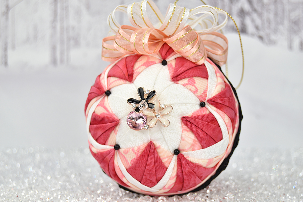 pink-white-quilted-no-sew-ornament-western-star-1
