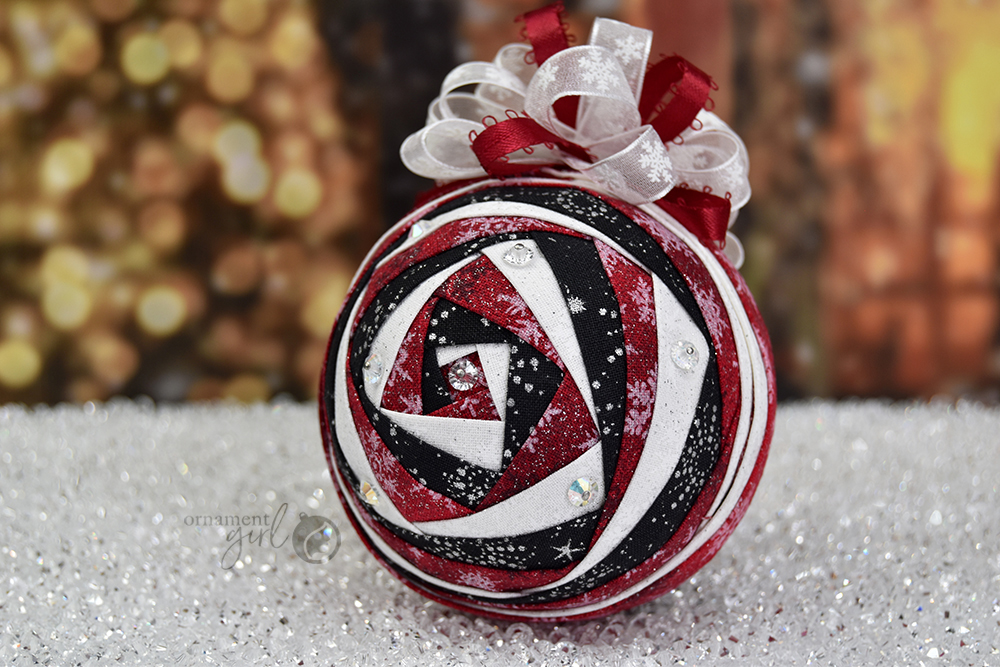 red-white-black-no-sew-quilted-rosebud-ornament-1-wm