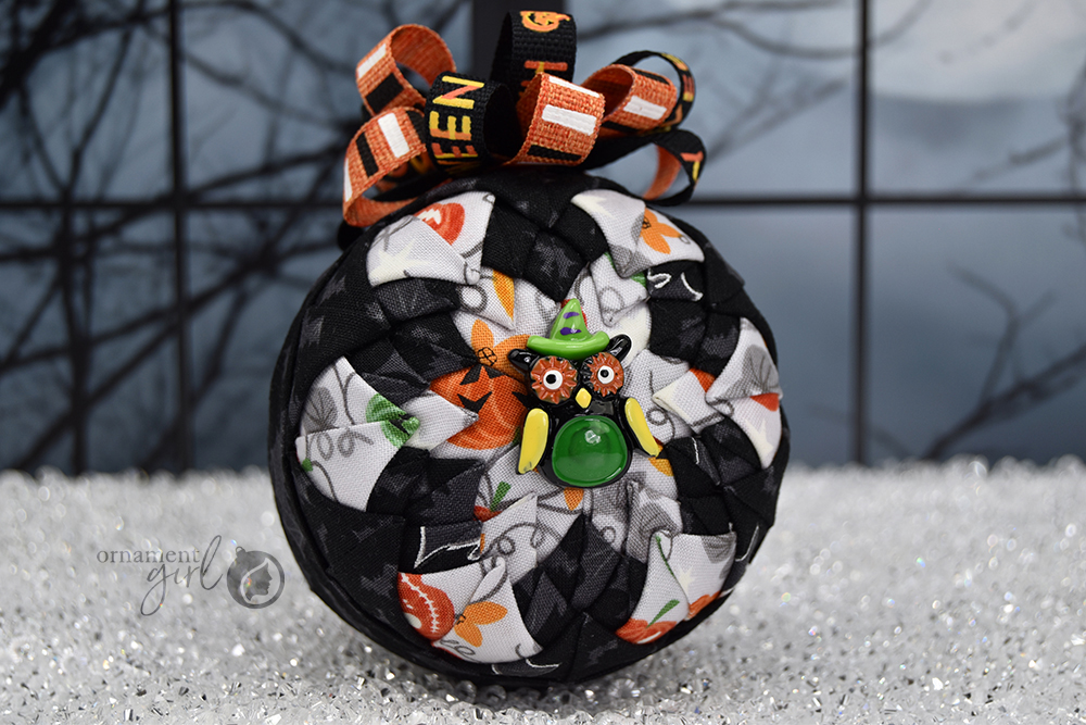 halloween-no-sew-quilted-ornament-snow-crystal-tanya-1-wm