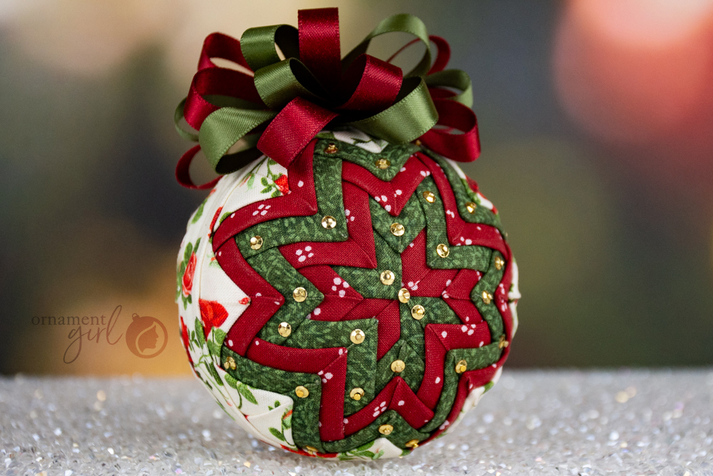 shooting-star-christmas-roses-no-sew-quilted-ornament-10-wm