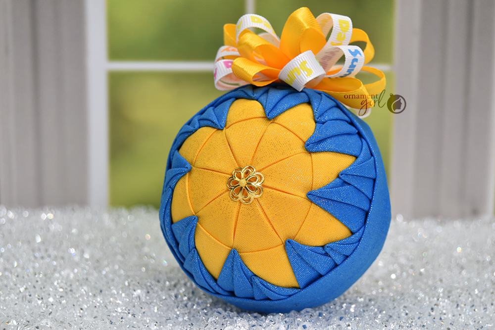 yellow-blue-sunny-days-no-sew-quilted-ornament-1-wm