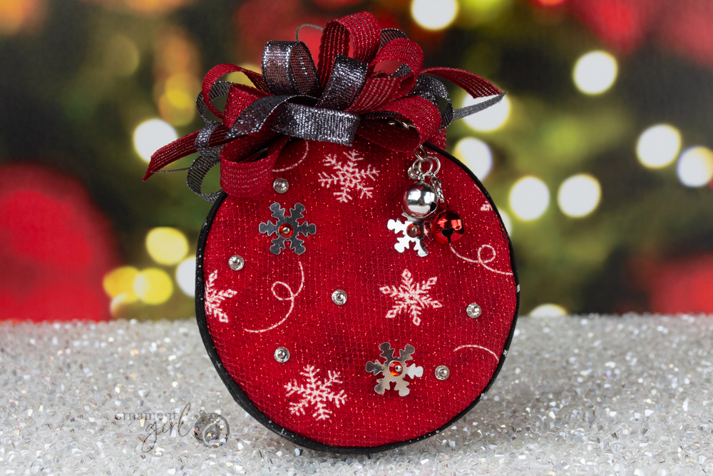 santa-celesital-cross-no-sew-quilted-ornament-02-wm