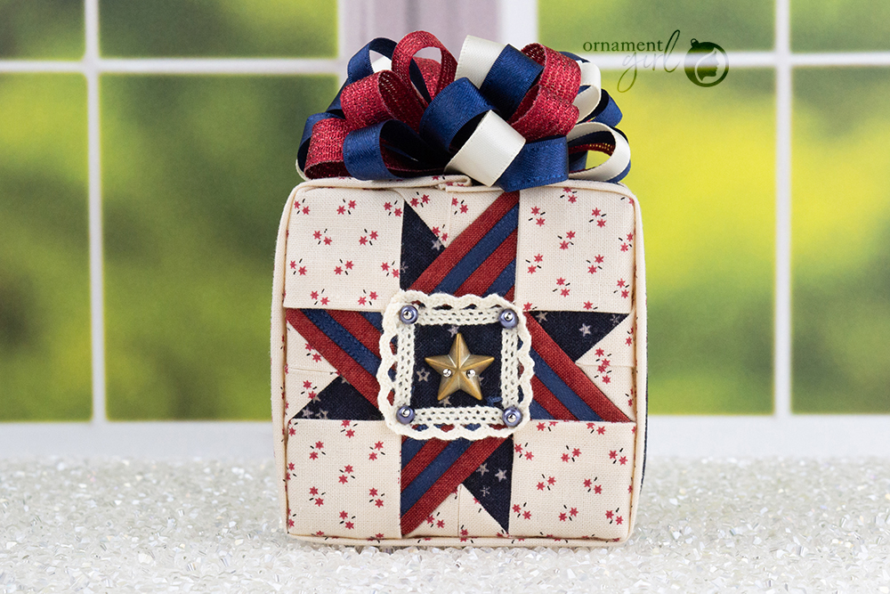 classic-americana-patriotic-unity-no-sew-quilted-ornament-03-wm