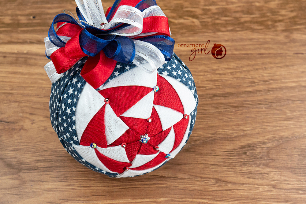 patriotic-red-white-blue-tumbler-no-sew-quilted-ornament-09-wm