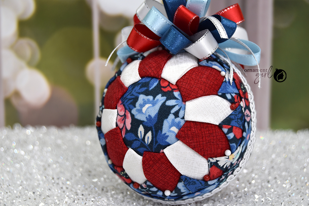 red-white-blue-fanfare-no-sew-quilted-ornament-1-wm