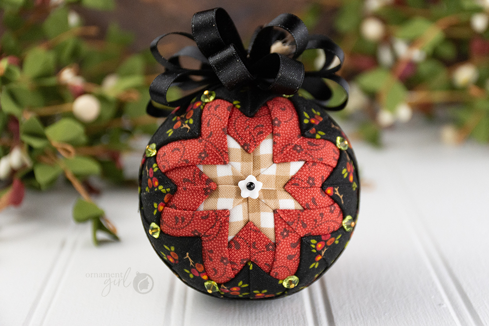 gingham-floral-basic-star-quilted-ornament-wm-2