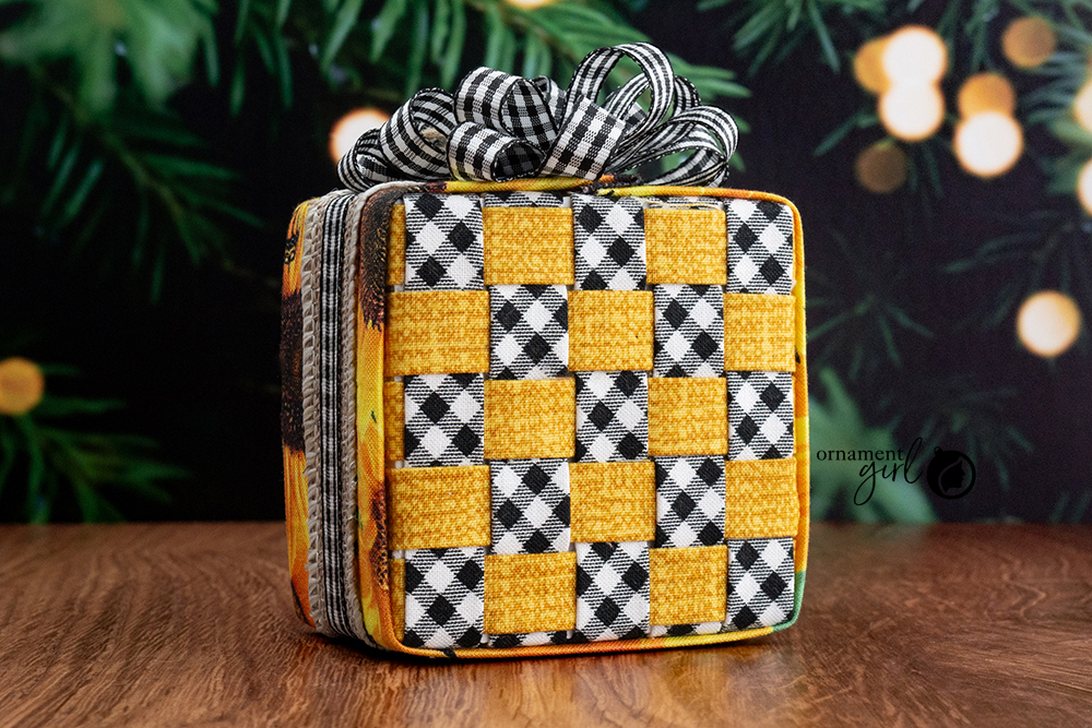rustic-scrappy-sunflower-no-sew-quilted-ornament-05-wm
