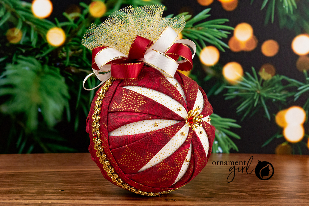 red-and-white-gilded-cathedral-no-sew-quilted-ornament-02-wm
