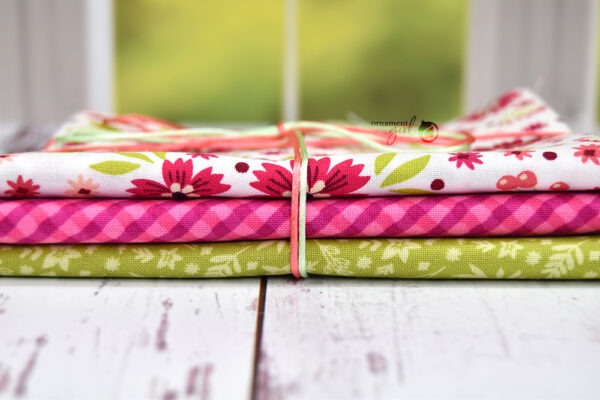 Quarter Yard Fabric Bundle - Quirky Pink Flowers - Image 2