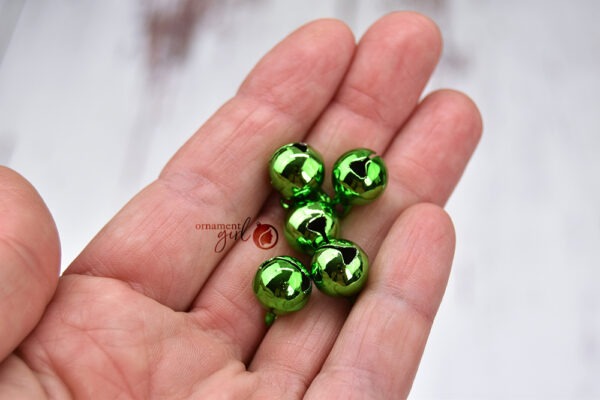 Shiny Apple Green Jingle Bells - 5 Count