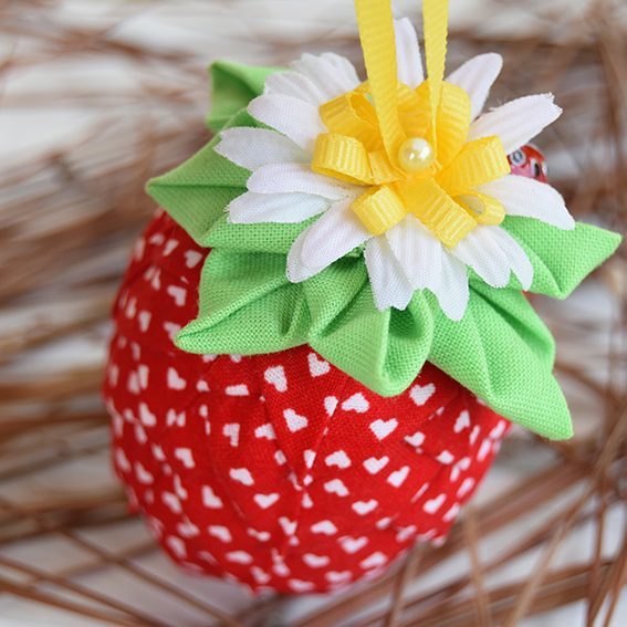 quilted-strawberry-ornament-2